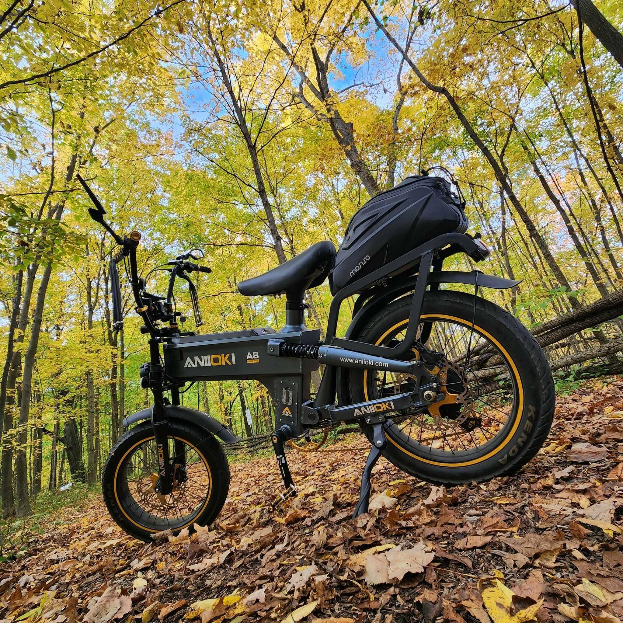 Đi xe đạp trợ lực ngày mưa có sao không? 